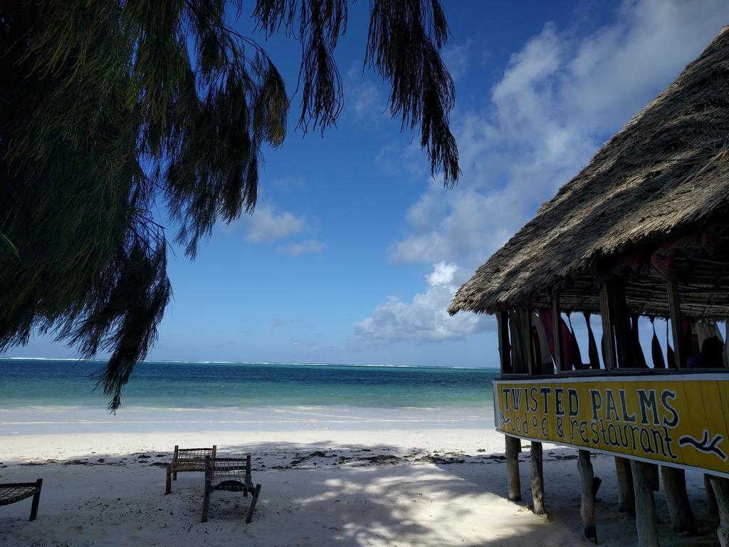 Twisted Palms Lodge & Restaurant Bwejuu Exteriér fotografie