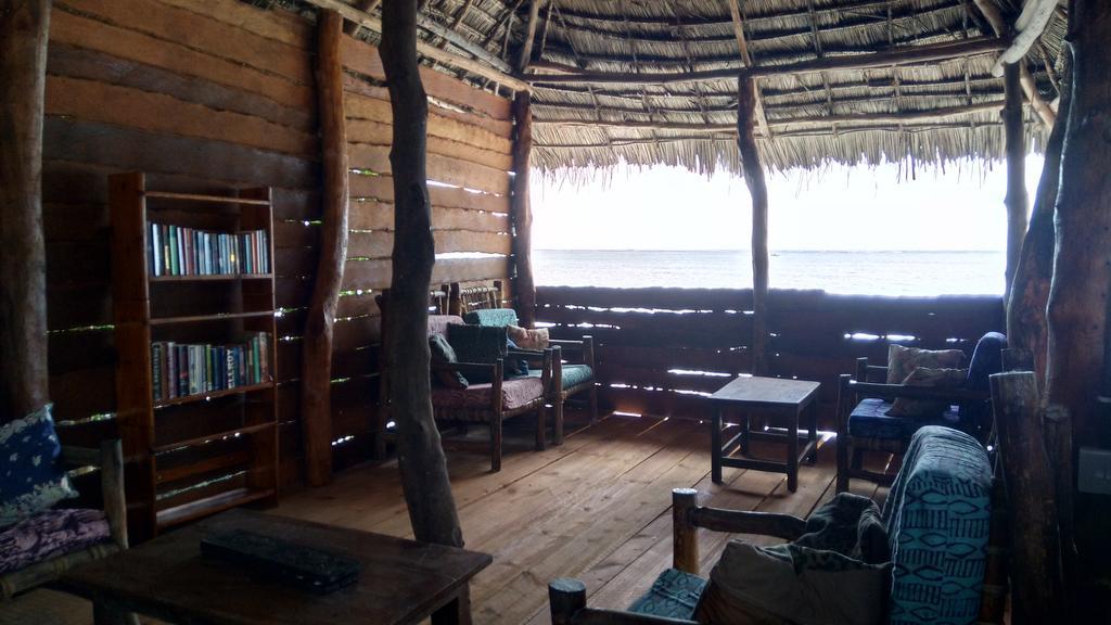 Twisted Palms Lodge & Restaurant Bwejuu Exteriér fotografie